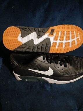 Nike Air Max 90 Spikeless Golf Shoe *NWOT*